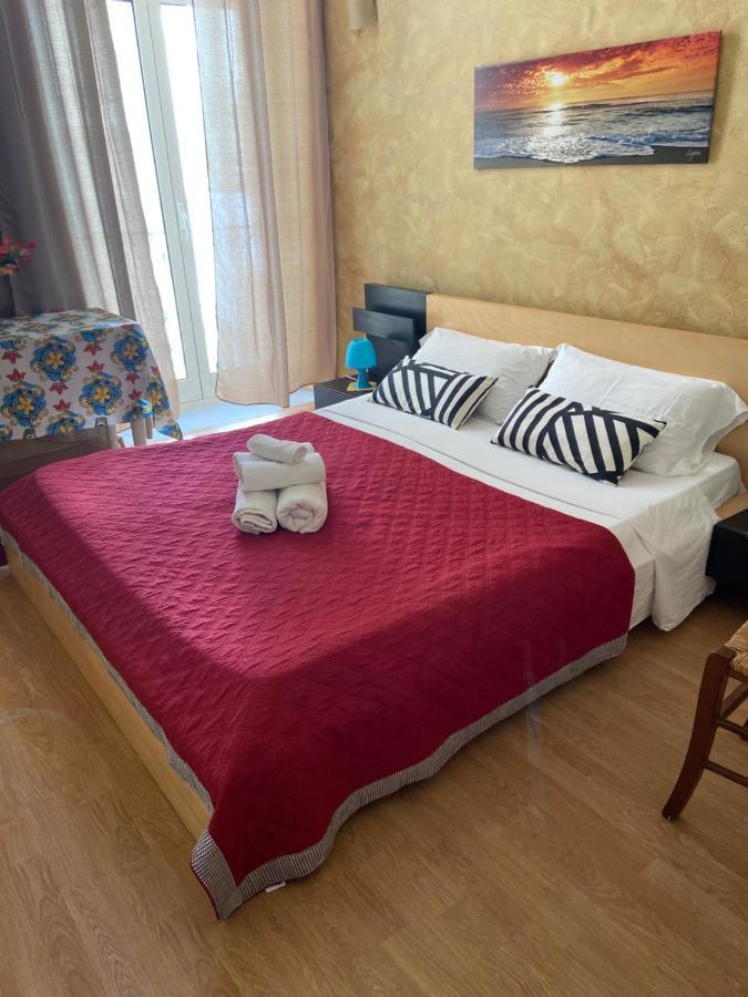 Rent House A Casa Mia Hotel Palermo Buitenkant foto